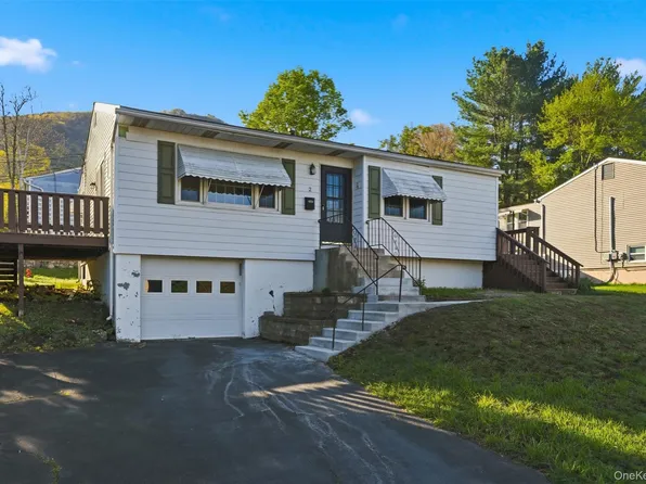 2 Crescent Drive, Beacon, NY 12508