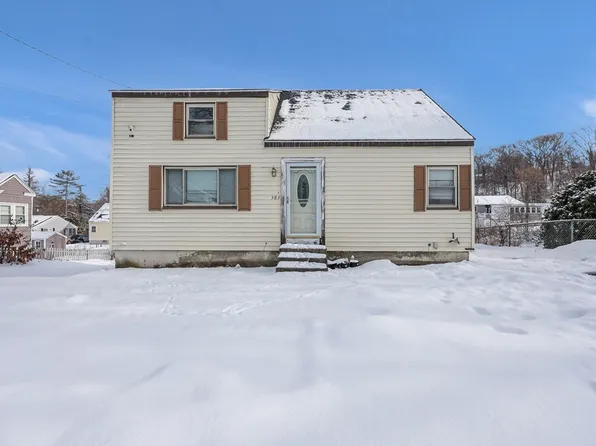 383 Christian St, Lowell, MA 01850
