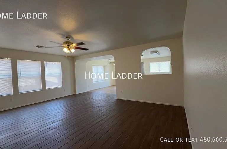 10665 E Bramble Ave — Photo 2
