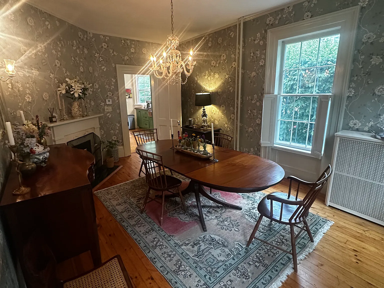 3 bed, 2052 sqft, $3,000 — Photo 3