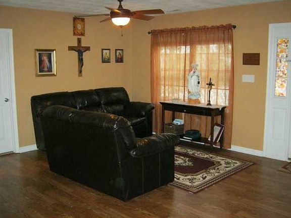 4th image of 5876 Oak Terrace Dr