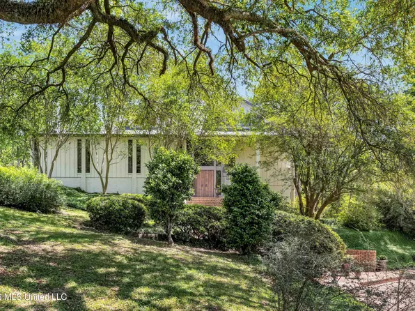 2617 Confederate Ave, Vicksburg, MS 39180