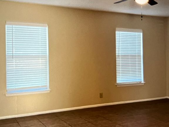 3rd image of 2958 Moss Plain Dr
