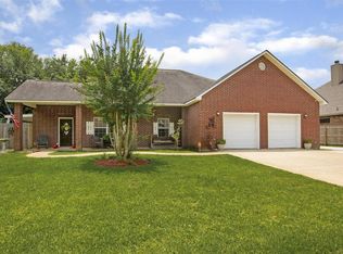 105 Regal Ln, Liberty, TX 77575