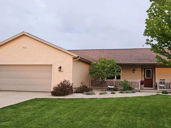 1336 Savannah Woods Drive, Edgerton, WI 53534