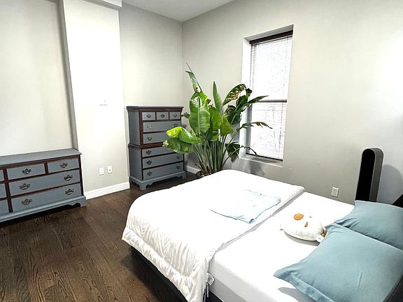 5th image of 14 Rockland St #2