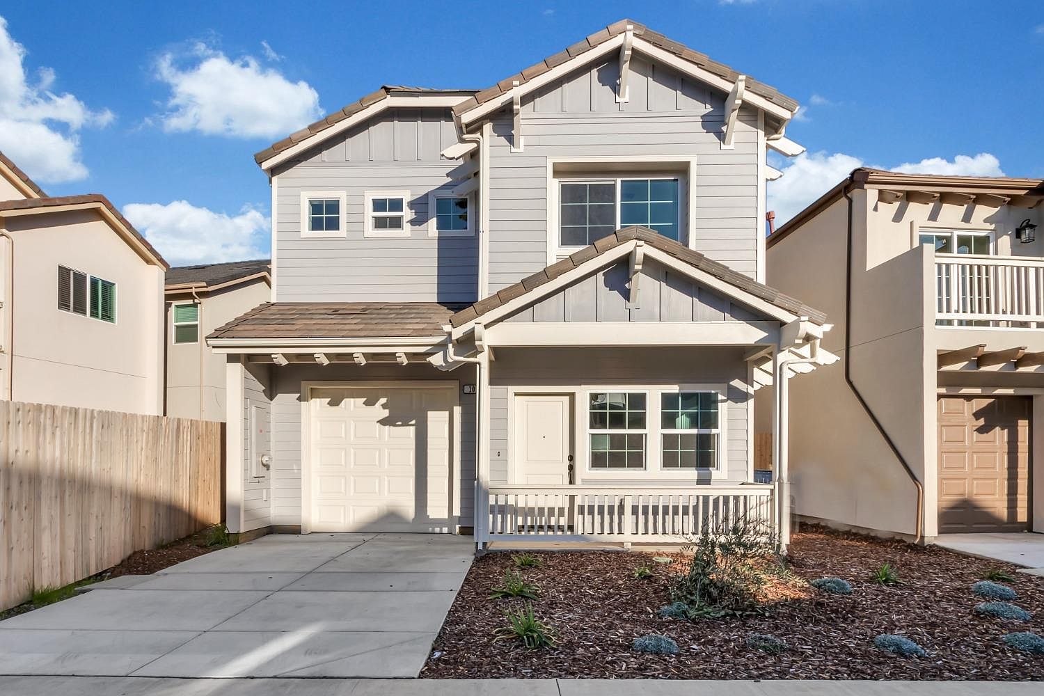 10 Lake House Ct, Sacramento, CA 95828 Zillow