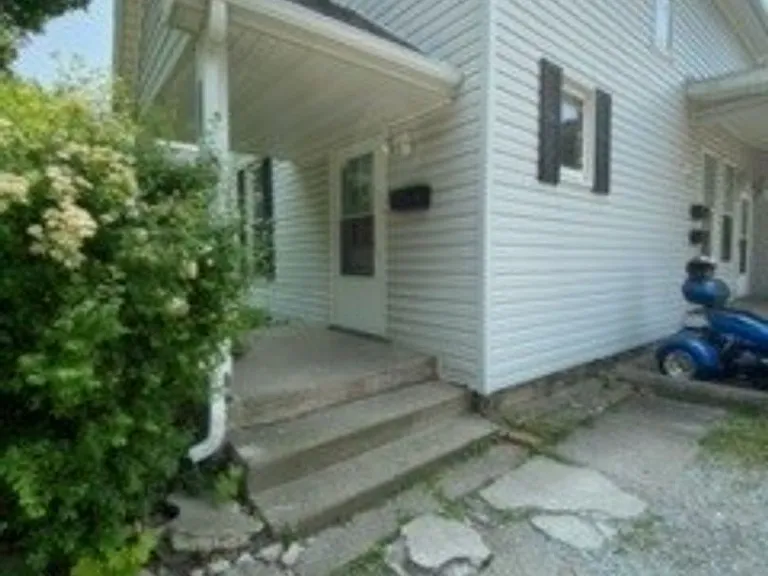 813 S 8th St — Photo 18