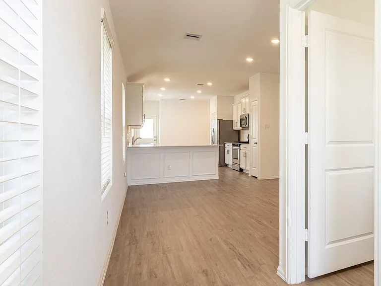 19396 Villa Mesa Dr — Photo 4