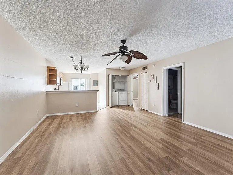 3651 N Goldenrod Rd #110 — Photo 7