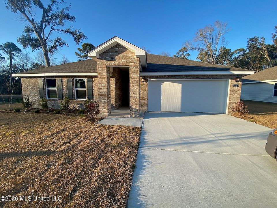 1st image of 212 Hawthorne Dr