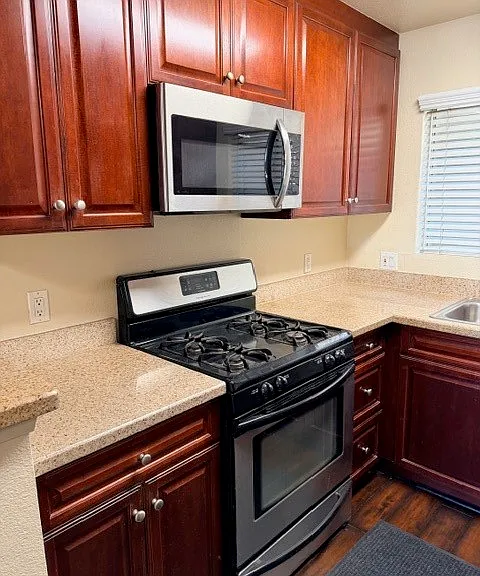 5545 Canoga Ave #116 — Photo 8