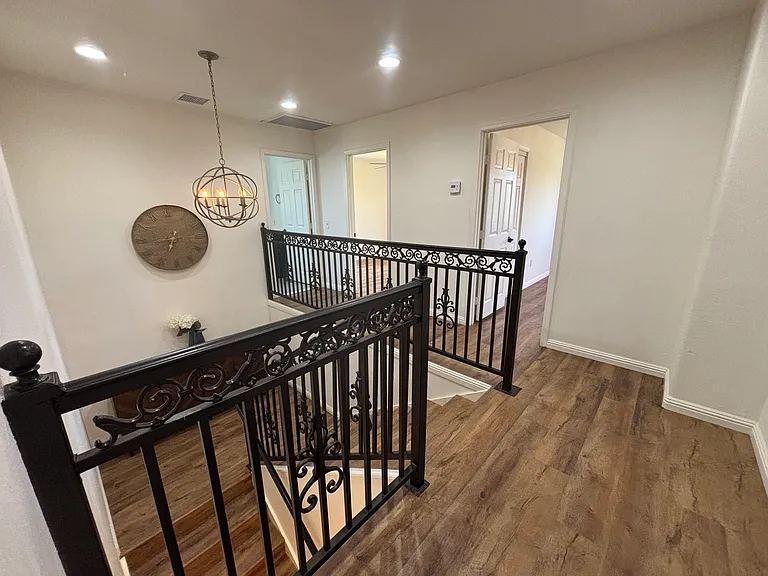 306 E Cummings Ln — Photo 16
