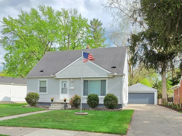 1589 Hampton Rd, Mount Clemens, MI 48043