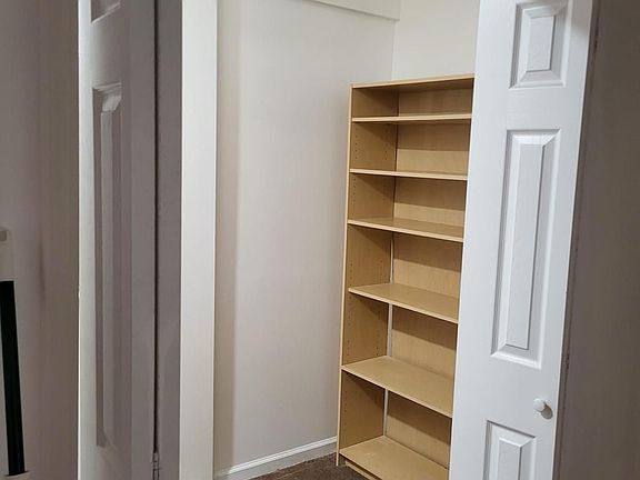 4th image of 213 Hillside Ave APT 1