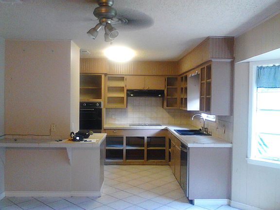 4th image of 4446 Memorial Dr