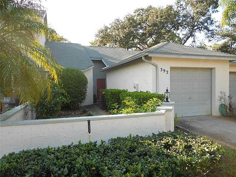 1st image of 392 Buckingham Pl