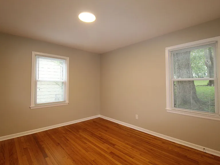 5314 Linden St — Photo 8