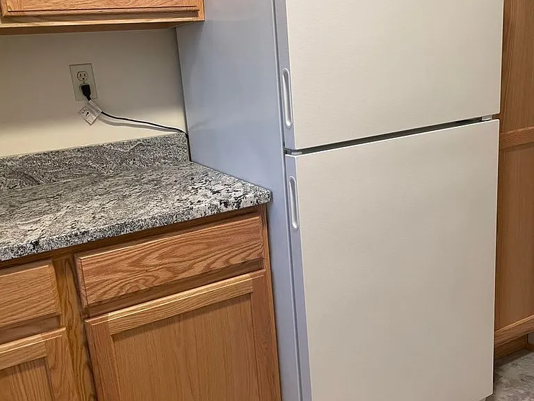 Wakefield Manor Apartments — Photo 12