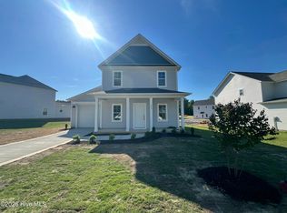 512 Bartley St, Vass, NC 28394