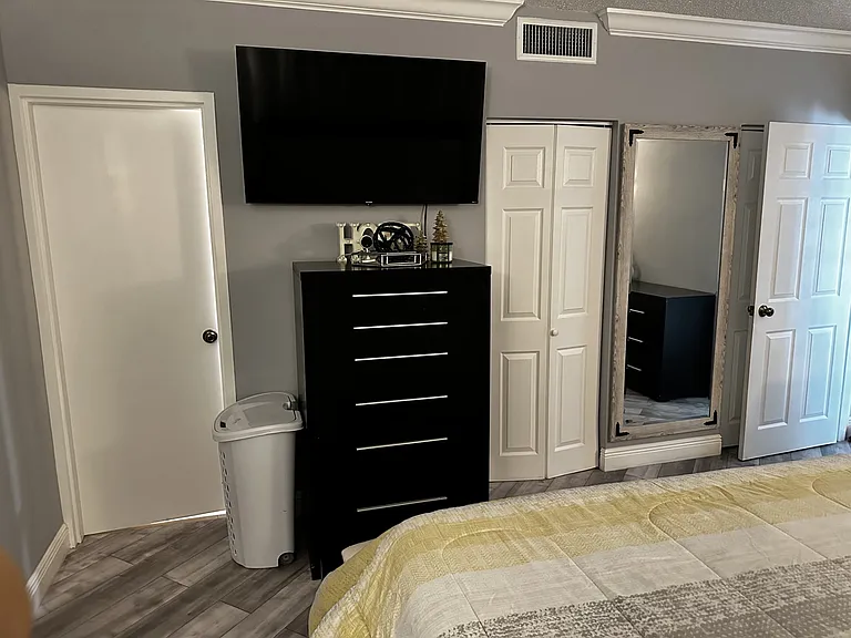 825 Brickell Bay Dr #750 — Photo 15