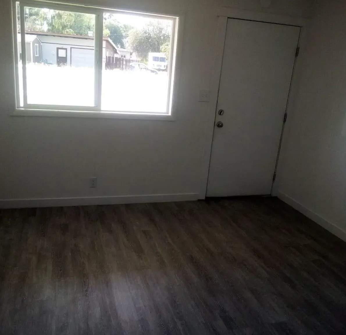 Studio, 600 sqft, $800 — Photo 1