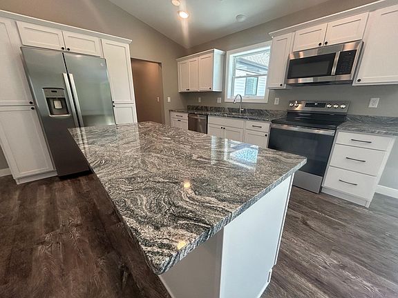 4th image of 6000 Midvalley Ln NW