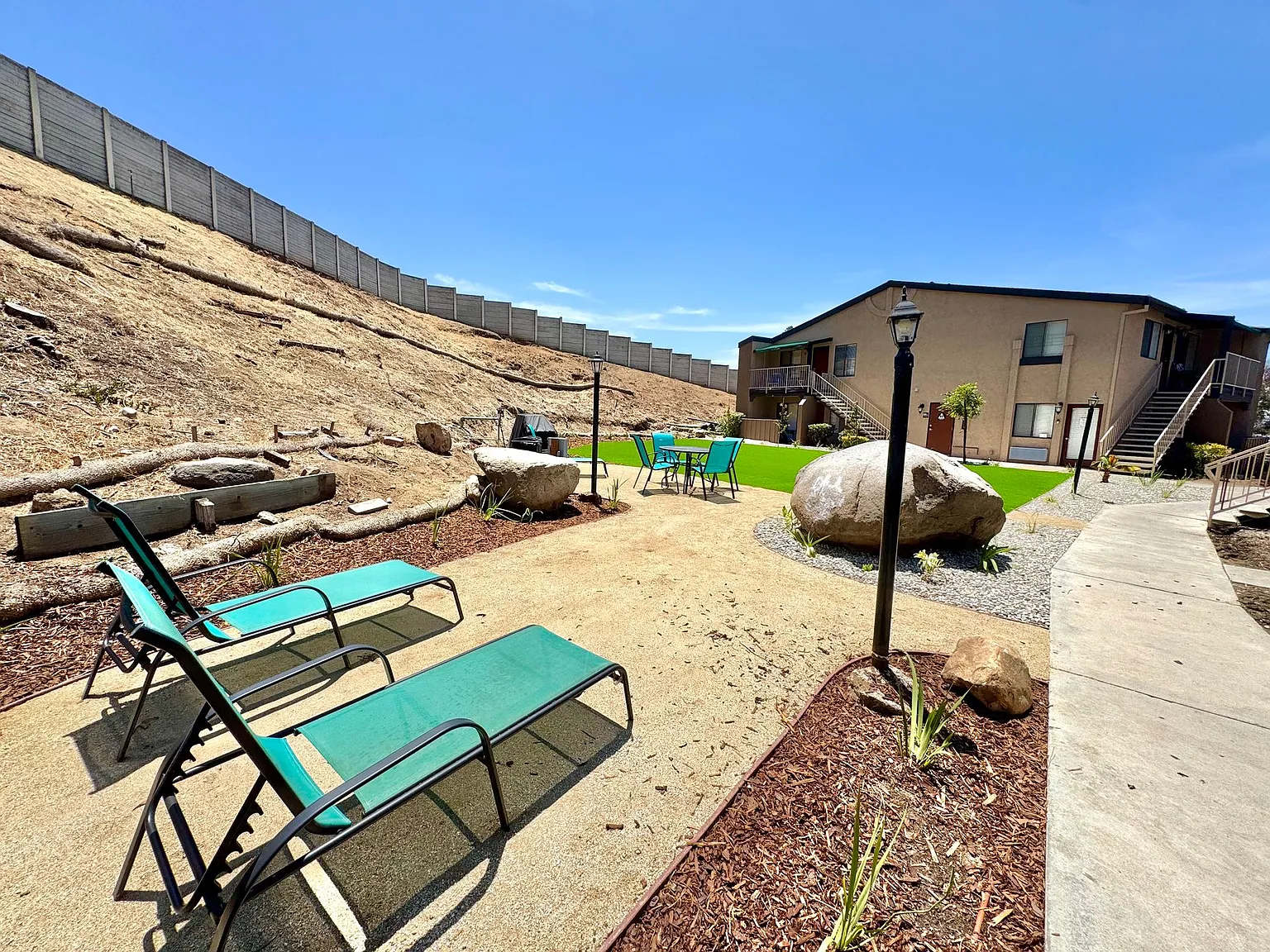 Valley View Terrace — Photo 4