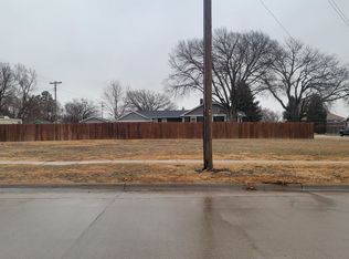 Niles St, Gibbon, NE 68840