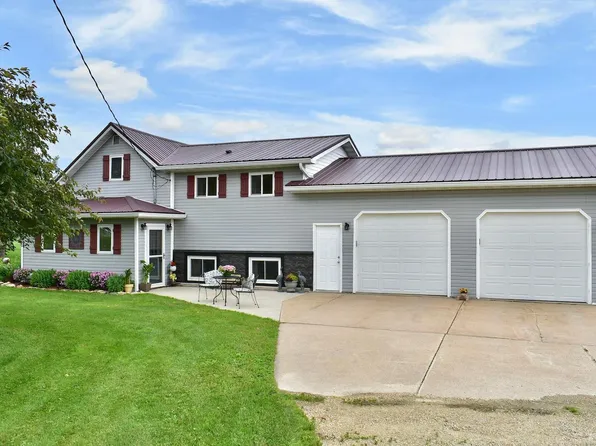 27348 Hart Dr, Rushford, MN 55971