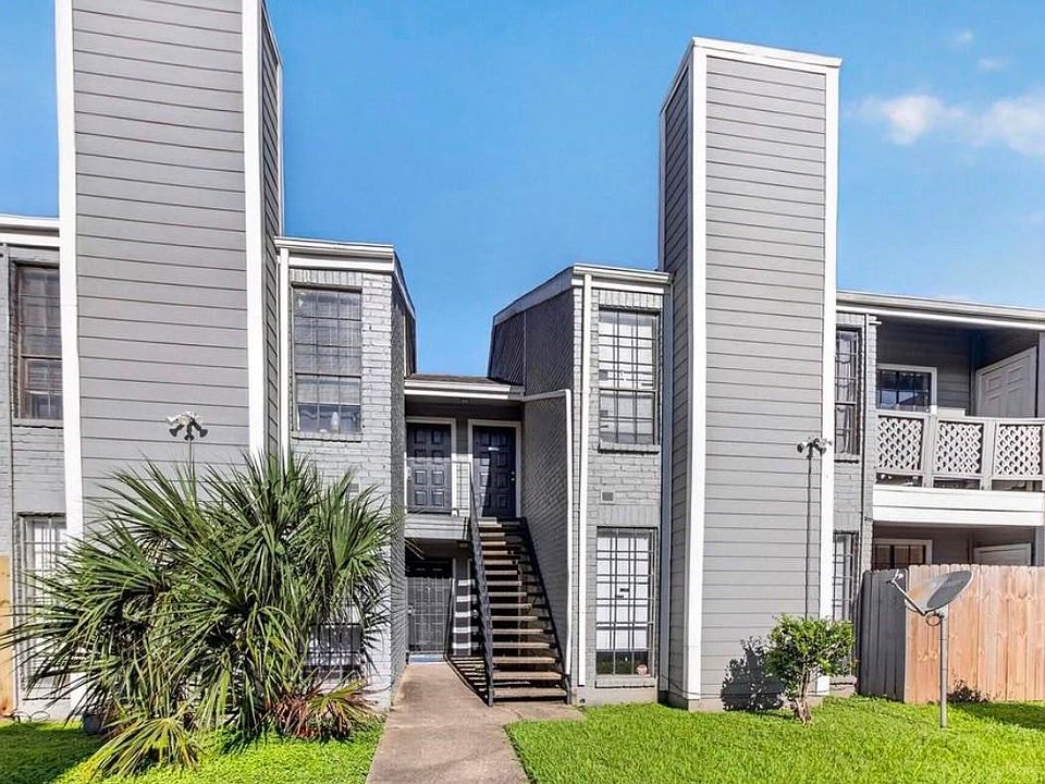 1st image of 12500 Sandpiper Dr APT 193