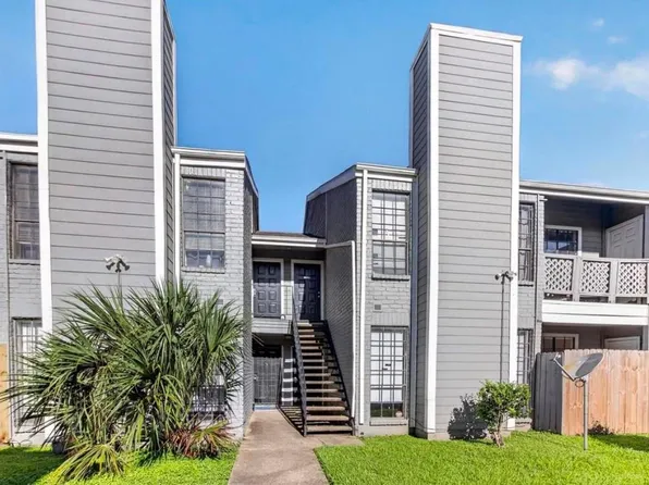 12500 Sandpiper Dr, Houston, TX