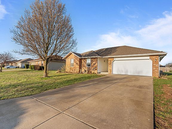 3rd image of 153 N Foxtrot Avenue