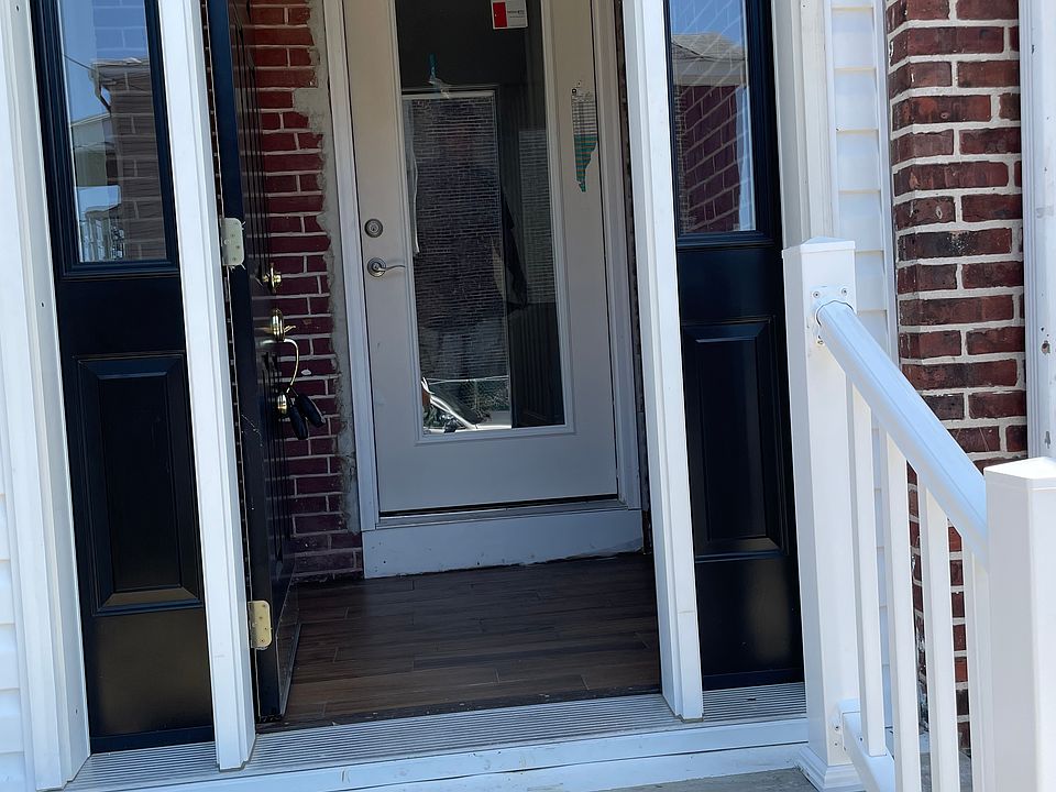 1st image of 303 W 29th St