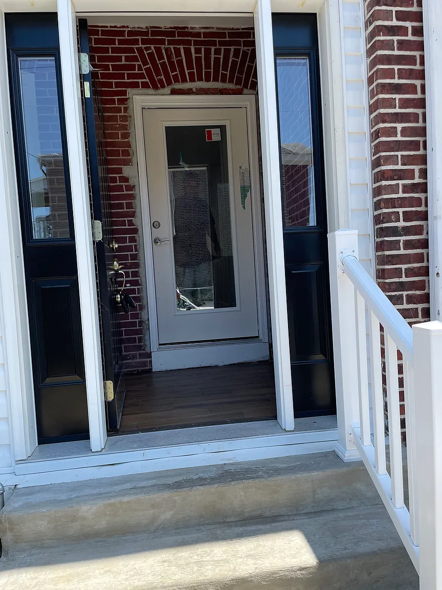 303 W 29th St photo 1