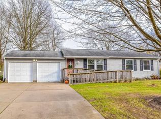 1736 Warrington Rd NW, Massillon, OH 44646