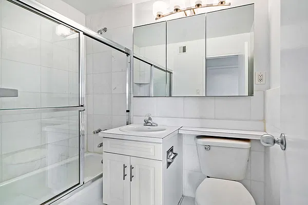 Rented by Anchor Associates | media 3