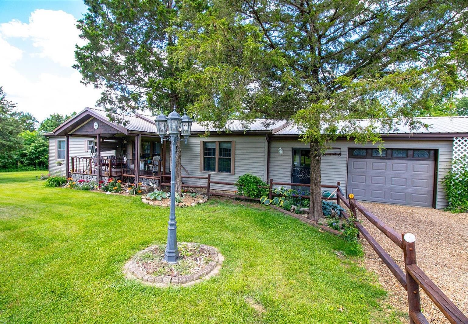1003 Hillview Dr, Bonne Terre, MO 63628 Zillow