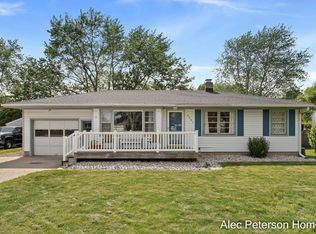 4041 Lester Dr NE, Grand Rapids, MI 49525