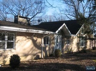 650 Otterhole Rd, West Milford, NJ 07480