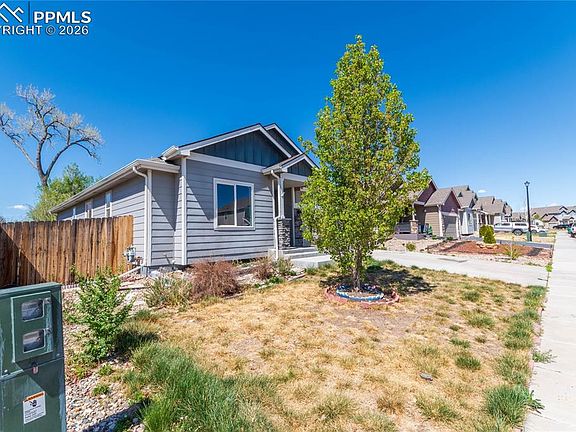 3rd image of 6778 Mandan Dr