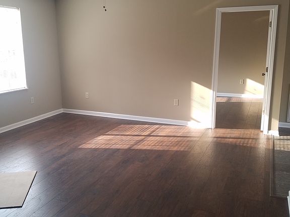 4th image of 219 Beechwood Dr