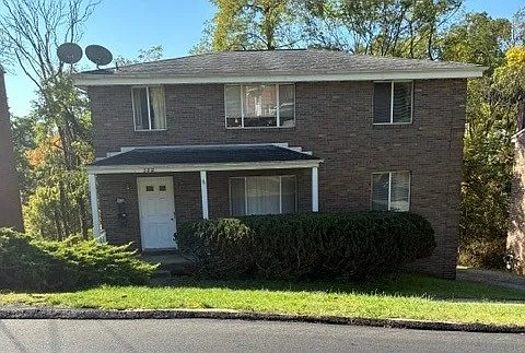 322 Pointview Rd #2