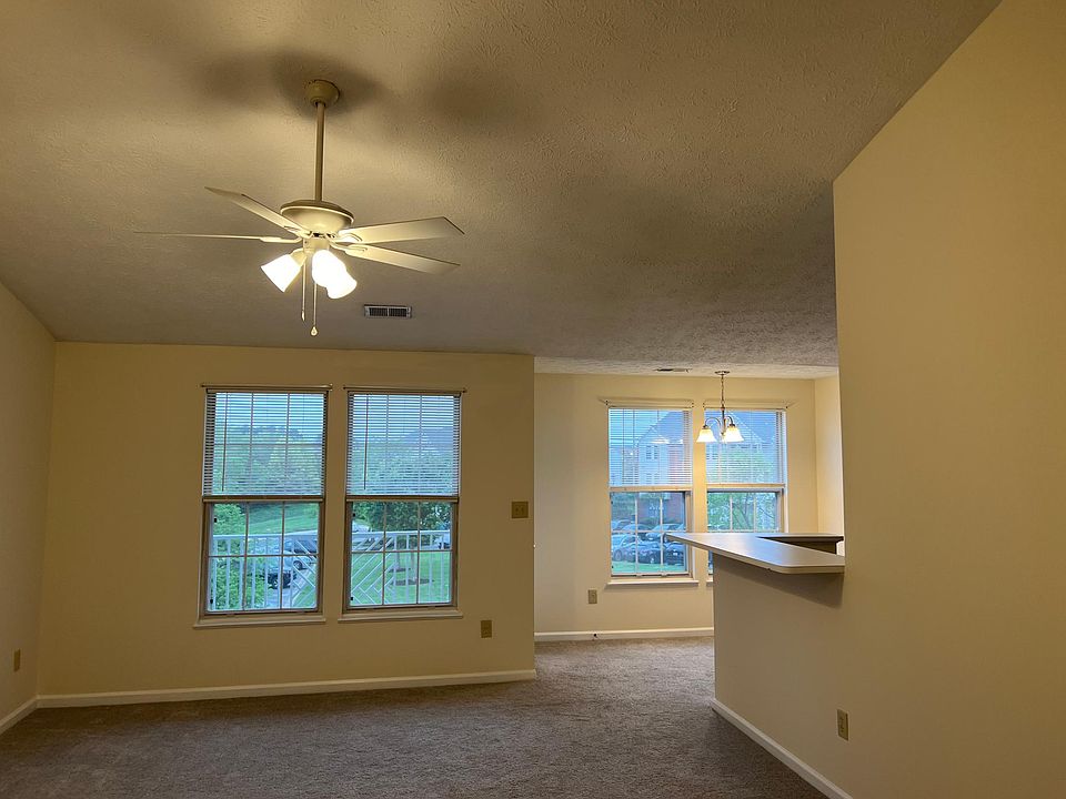 Large Living Room & Sunroom