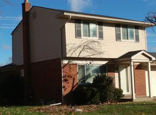 12871 Kinlock Dr, Sterling Heights, MI 48312