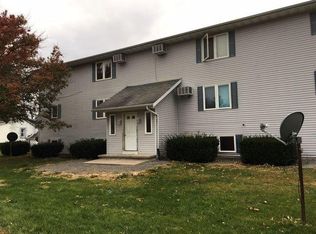 415 W Jefferson St, Gardner, IL 60424