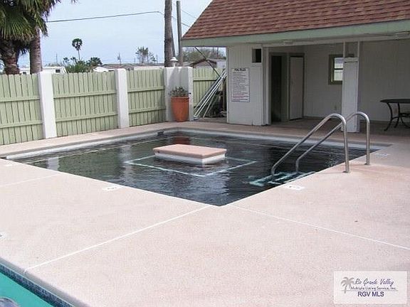 4th image of 401 Island Ave #66