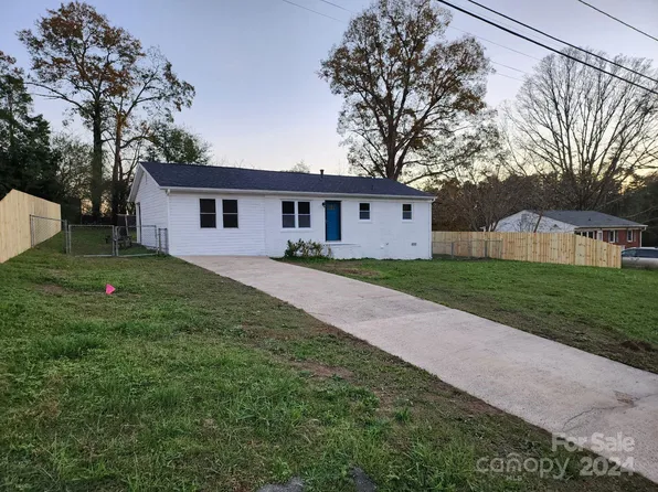 407 Homestead Dr, Gastonia, NC 28056