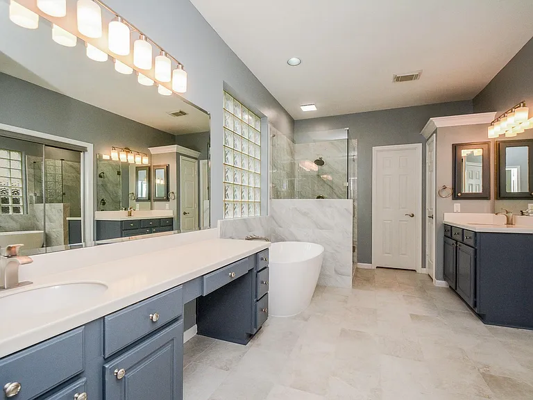 22303 Bridgehaven Dr — Photo 11