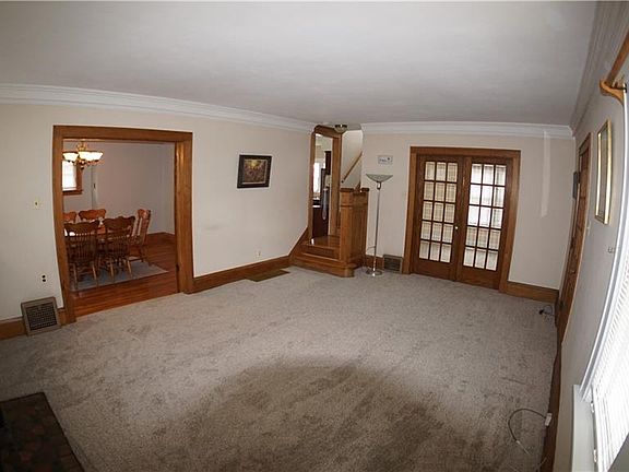 5th image of 2600 3rd St